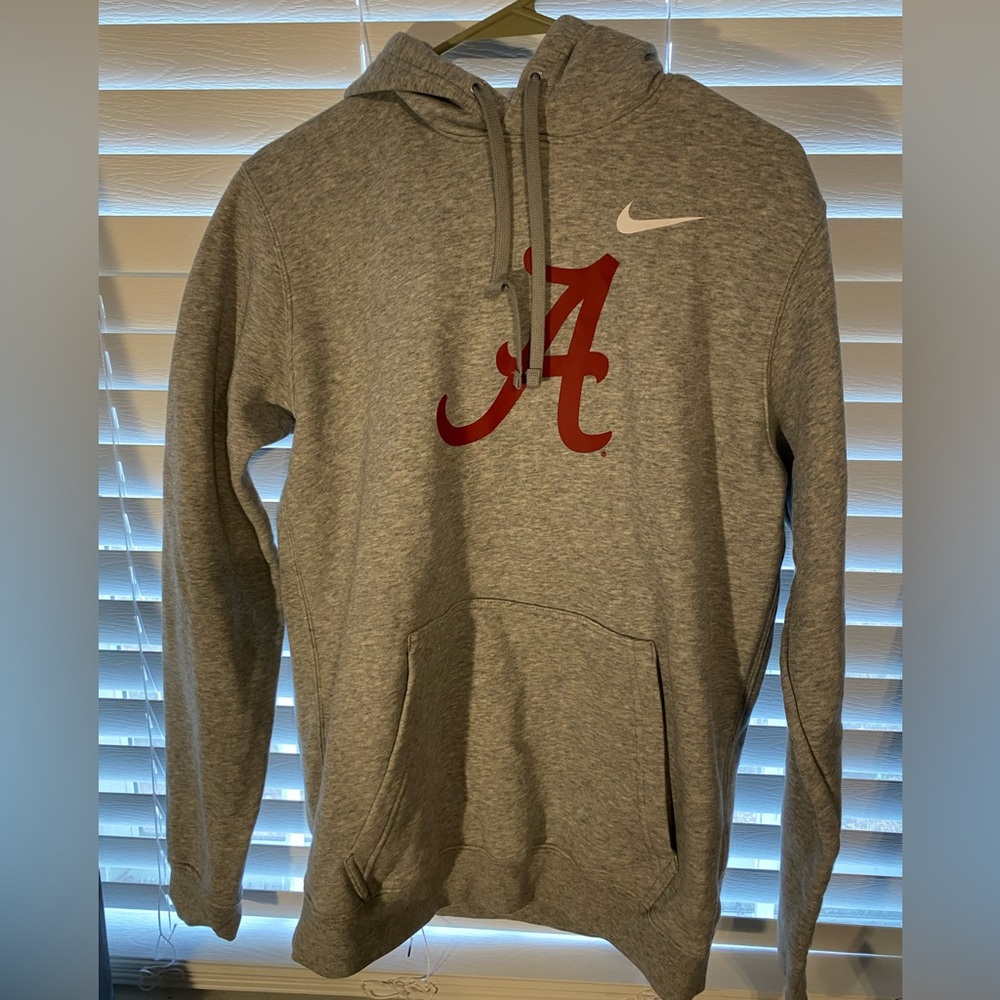 Never worn medium Nike Alabama hoodie